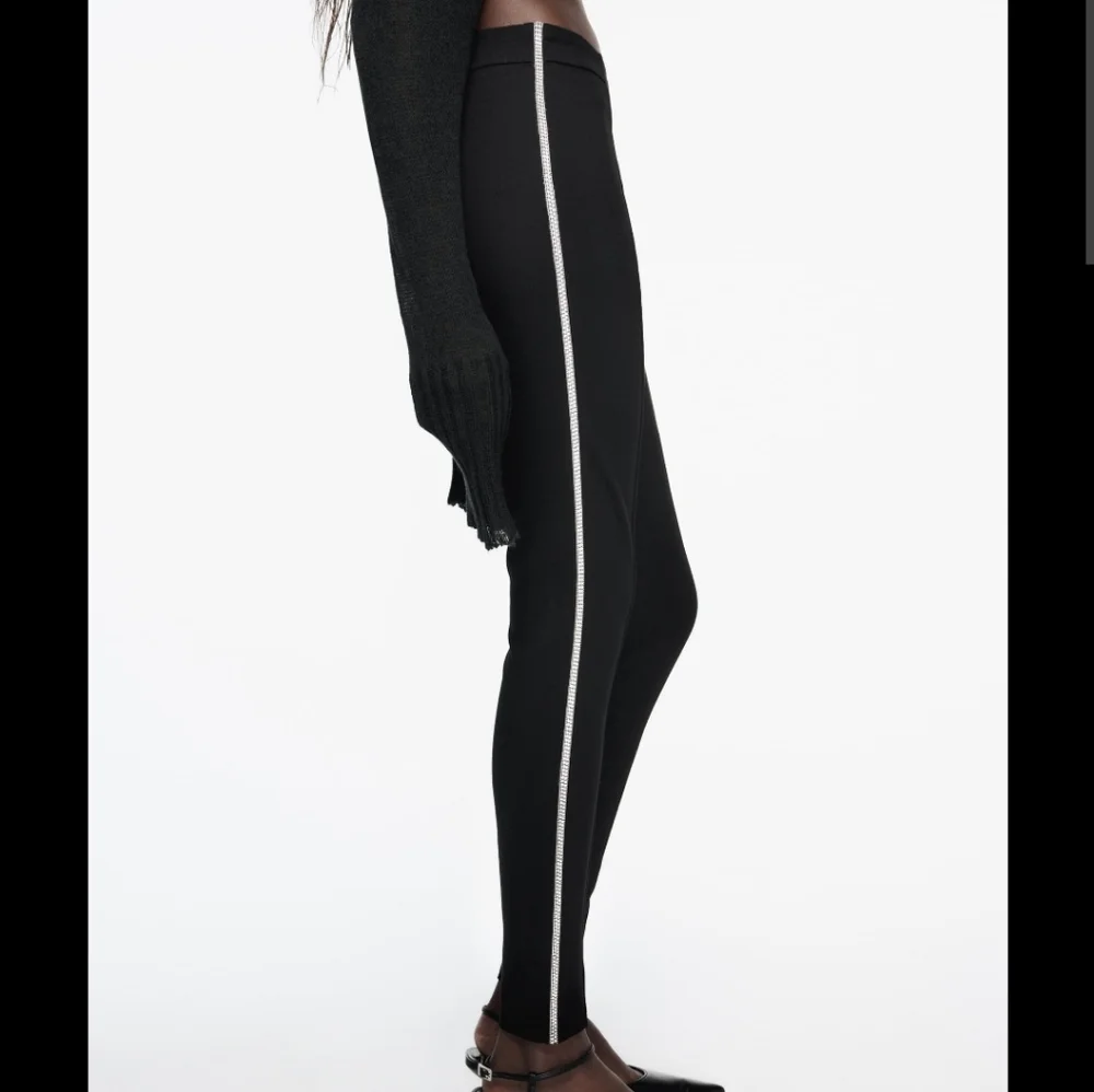 ZARA HIGH RISE LEGGING‎ RHINESTONE SIDE STRIPE SIZE MEDIUM